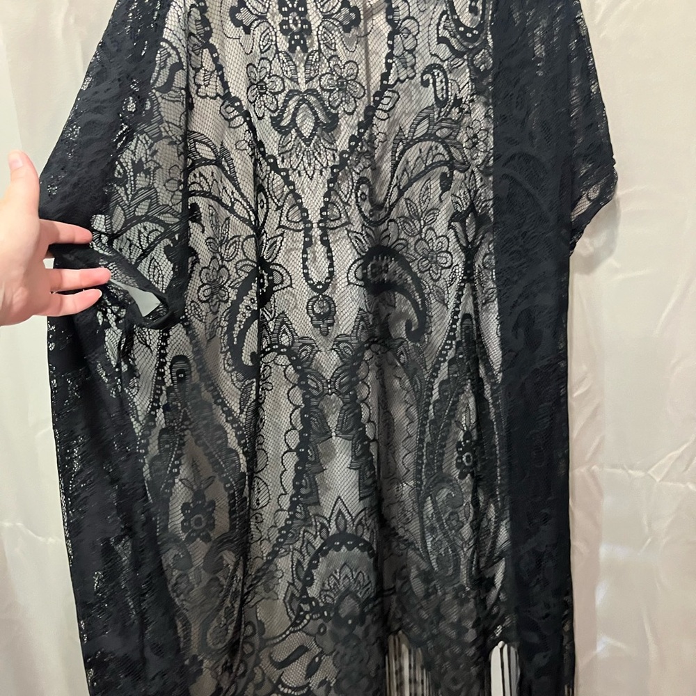 Black Lace Fringe Kimono - Picture 3 of 3